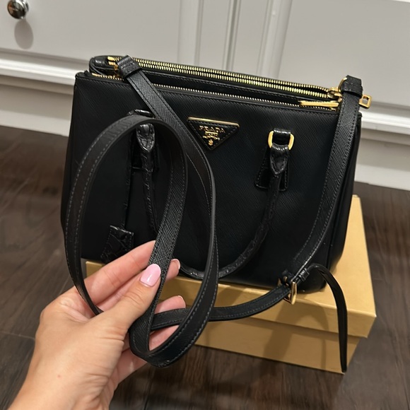 Prada Galleria Double Zip Tote Crocodile - Picture 5 of 7